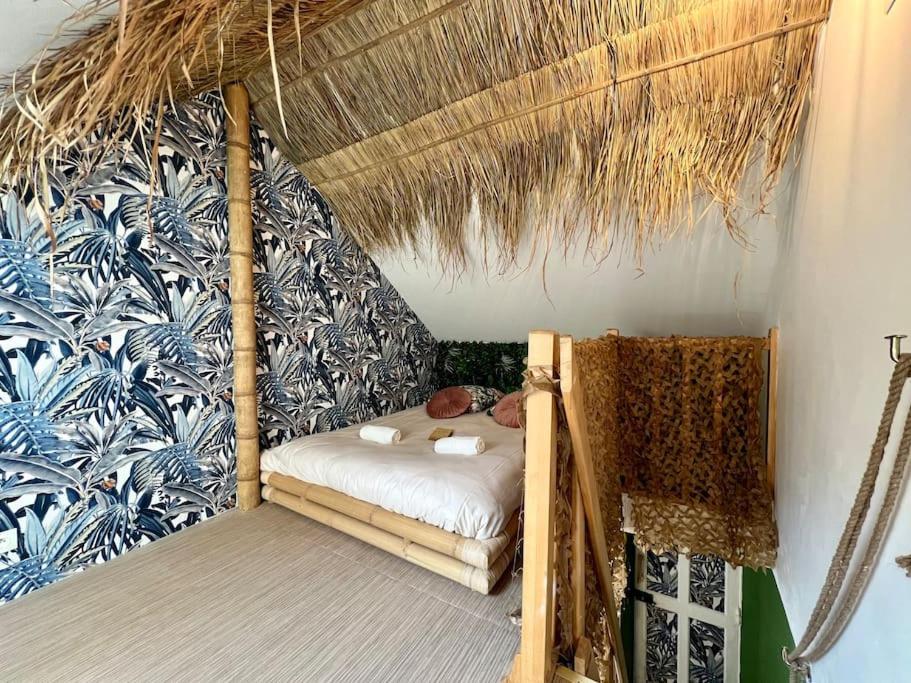 Nuit Dans La Jungle - Love Room Souppes-sur-Loing Exterior foto